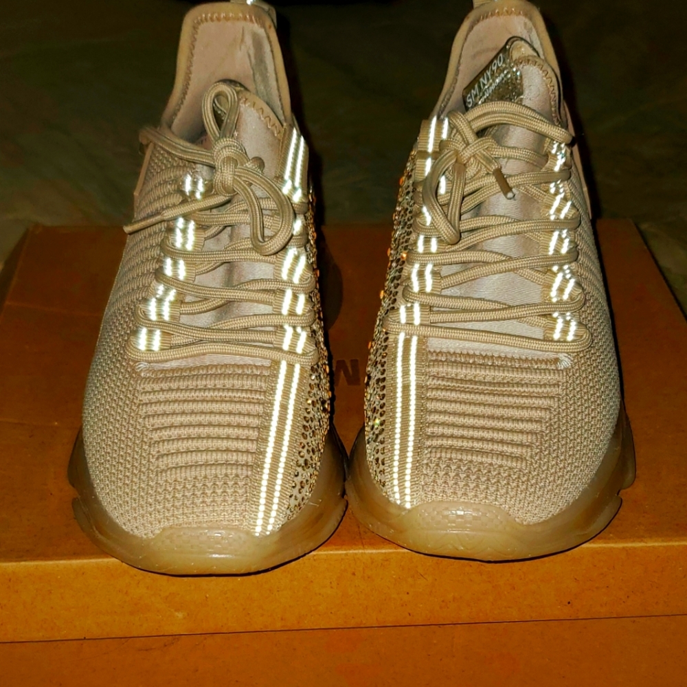 Steve Madden Maxima Blush Sneackers size 10